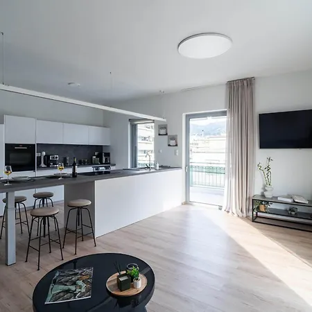 Calma Apartment Kalamata